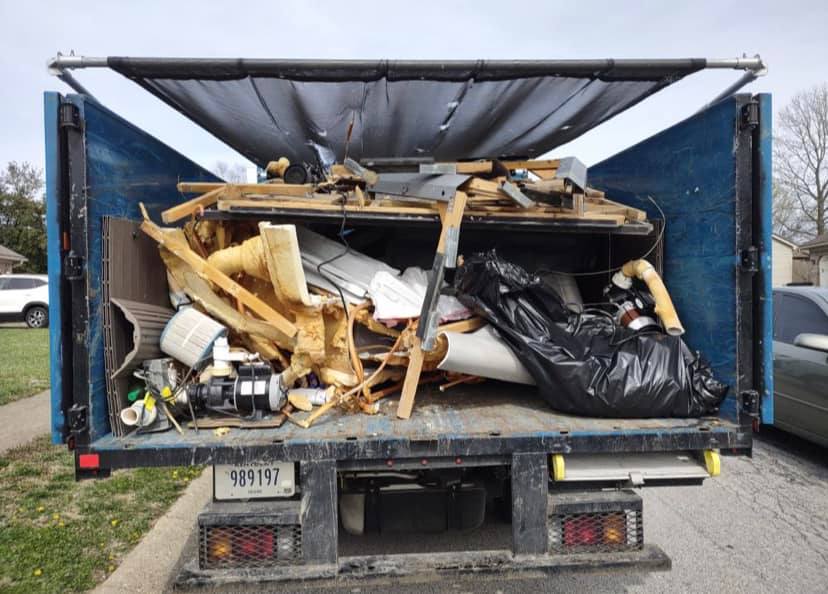 The Benefits of Using a Junk Removal Service for Your Home