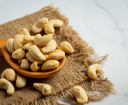 Experience the Creamy Flavor and Texture of Raw Cashew Nuts